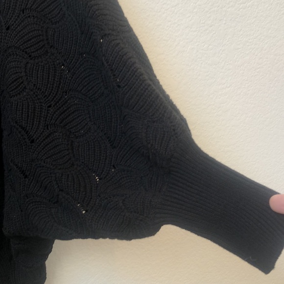 Sweater - Picture 2 of 4